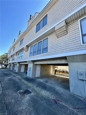 2326 Starfish RD, Virginia Beach, VA 23451