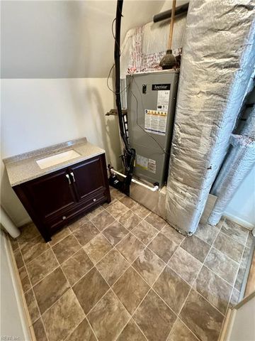 2326 Starfish RD, Virginia Beach, VA 23451