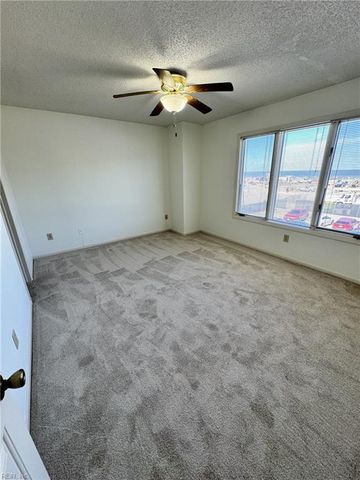 2326 Starfish RD, Virginia Beach, VA 23451