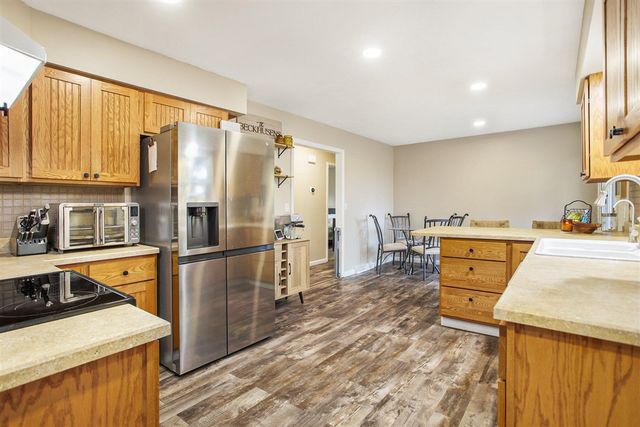 234 Lyn Brook Drive, Coldwater, MI 49036