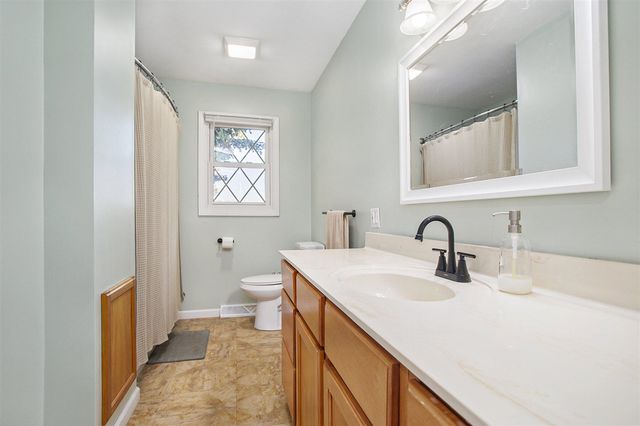 234 Lyn Brook Drive, Coldwater, MI 49036