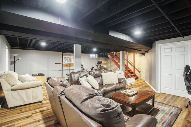 234 Lyn Brook Drive, Coldwater, MI 49036