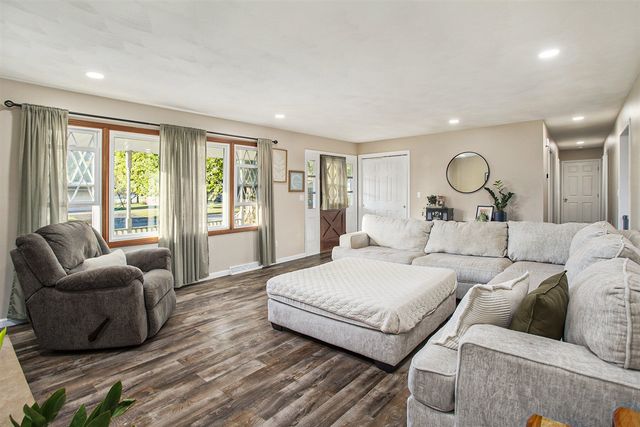 234 Lyn Brook Drive, Coldwater, MI 49036