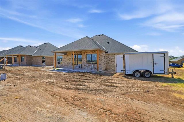 3802 NE Fieldcrest, Lawton, OK 73507