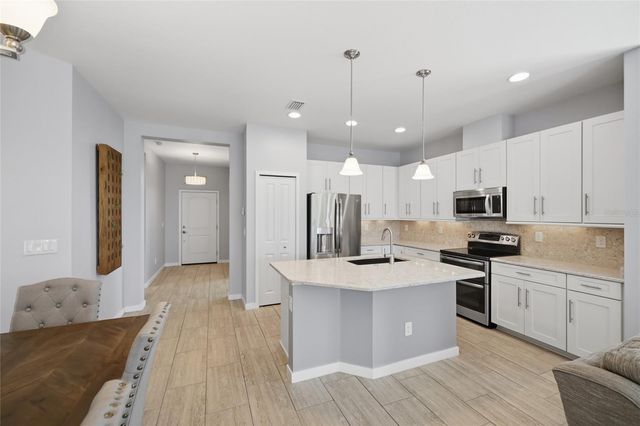 7105 VISTA BELLA DRIVE, Bradenton, FL 34209