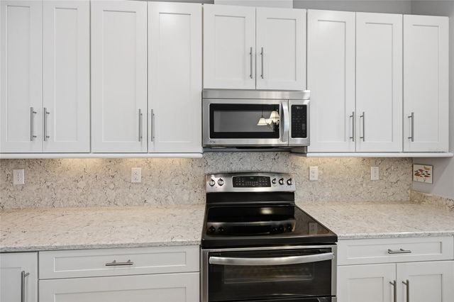 7105 VISTA BELLA DRIVE, Bradenton, FL 34209