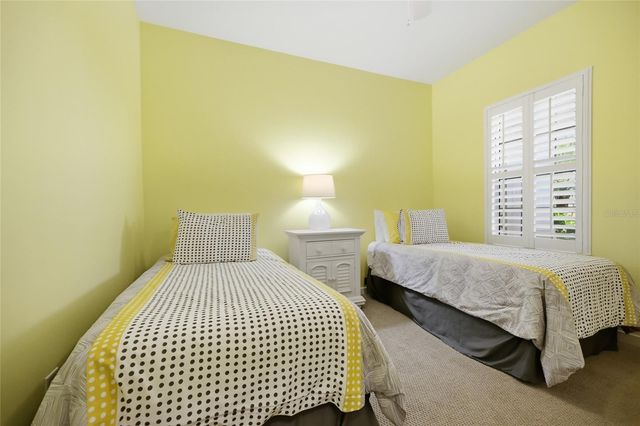 7105 VISTA BELLA DRIVE, Bradenton, FL 34209