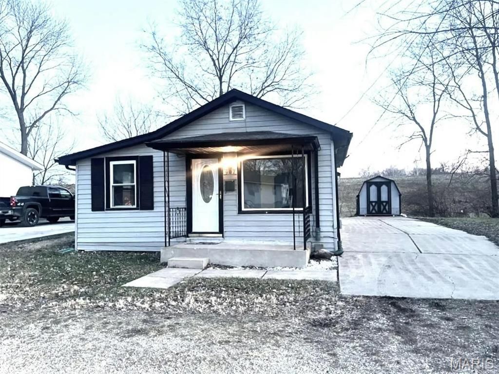 907 Pyramid Drive, Valley Park, MO 63088