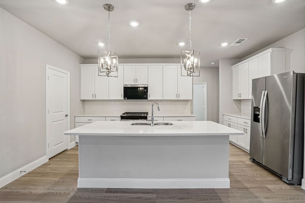10816 Colonial Heights Lane, Fort Worth, TX 76179 — photo 4