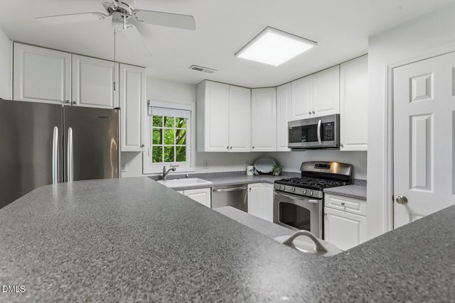 305 Glen Echo Lane Unit M, Cary, NC 27518