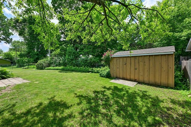 335 W Nicolet COURT, Glendale, WI 53217