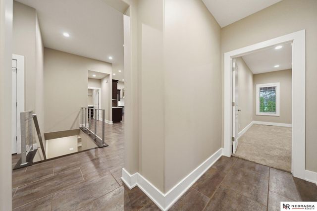 9700 Thornwood Circle, Lincoln, NE 68512