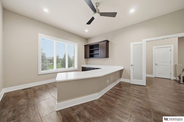 9700 Thornwood Circle, Lincoln, NE 68512