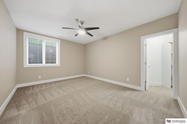 9700 Thornwood Circle, Lincoln, NE 68512
