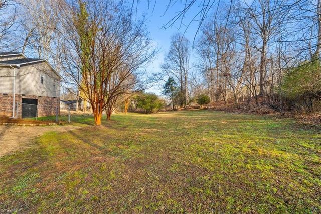 3528 Lamp Light Drive, Randleman, NC 27317