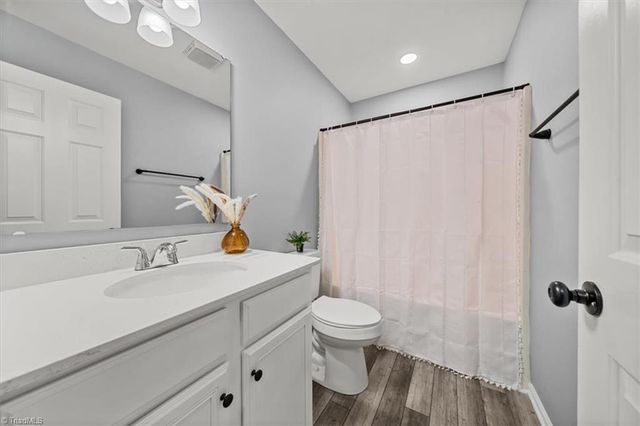 3528 Lamp Light Drive, Randleman, NC 27317