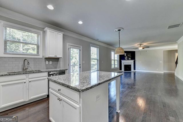 3860 Grandview Manor Drive, Cumming, GA 30028