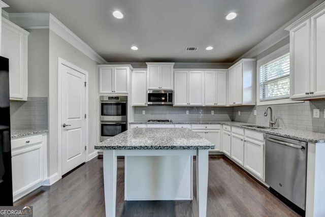 3860 Grandview Manor Drive, Cumming, GA 30028