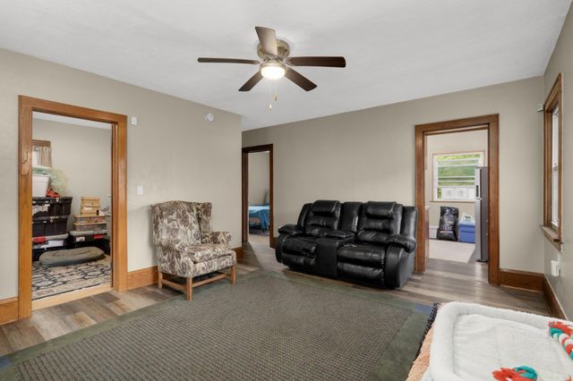 678 Hazel Street N, Saint Paul, MN 55119