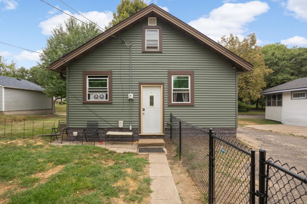 678 Hazel Street N, Saint Paul, MN 55119 — photo 4