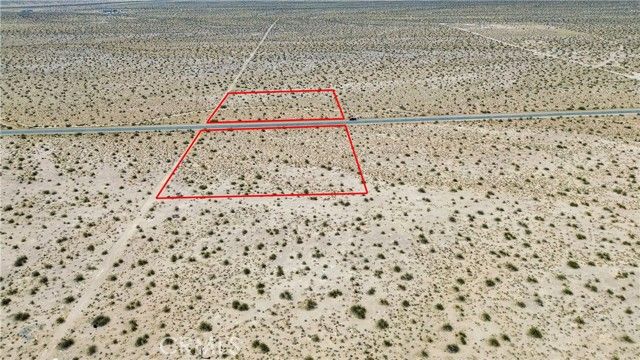 465 Shadow Mountain Road, Helendale, CA 92342