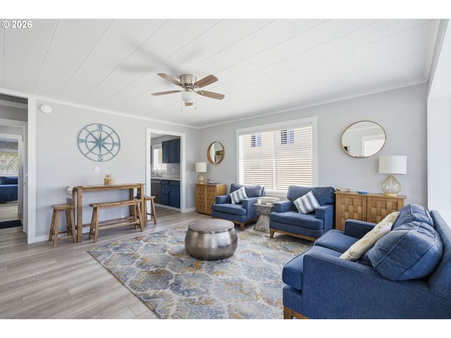 476 HIGHWAY 101 S, Rockaway Beach, OR 97136