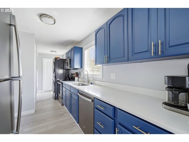 476 HIGHWAY 101 S, Rockaway Beach, OR 97136