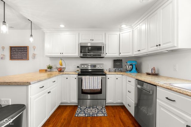 8951 S State Road 58, Columbus, IN 47201