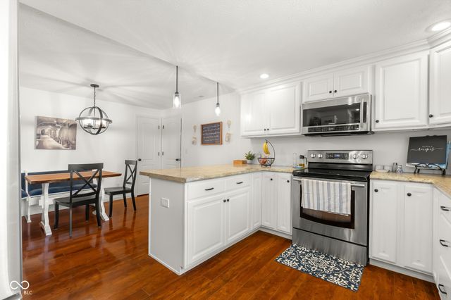 8951 S State Road 58, Columbus, IN 47201