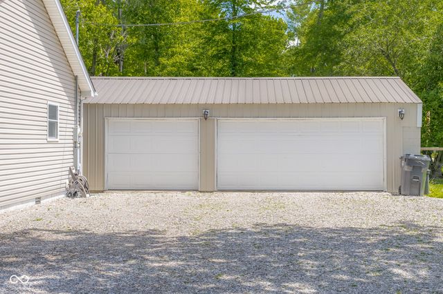 8951 S State Road 58, Columbus, IN 47201