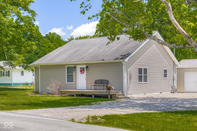8951 S State Road 58, Columbus, IN 47201