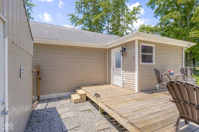 8951 S State Road 58, Columbus, IN 47201