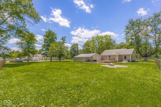 8951 S State Road 58, Columbus, IN 47201