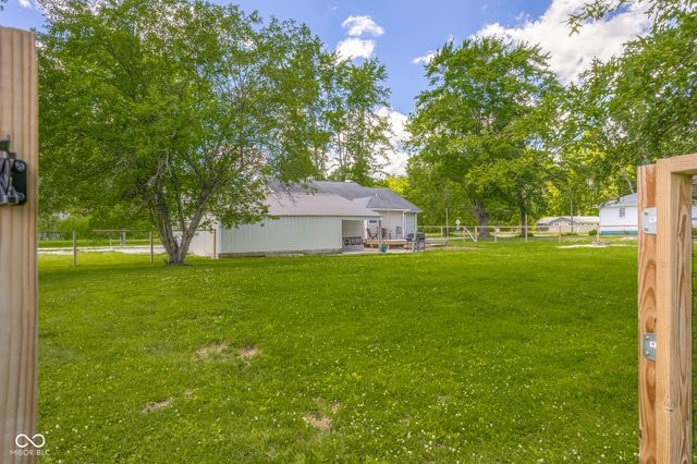 8951 S State Road 58, Columbus, IN 47201