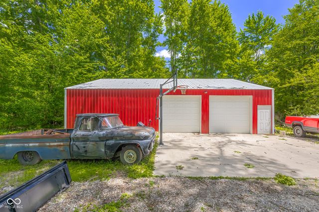 8951 S State Road 58, Columbus, IN 47201