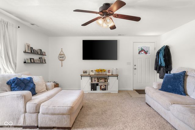 8951 S State Road 58, Columbus, IN 47201