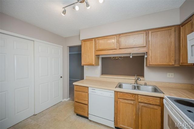 12917 Portulaca Drive 220, St Louis, MO 63146