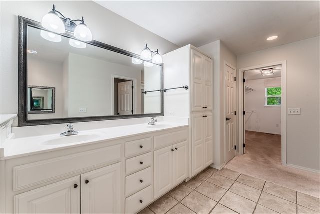 32 Latshaw Drive, Bella Vista, AR 72714