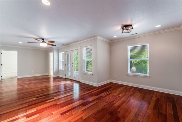 32 Latshaw Drive, Bella Vista, AR 72714