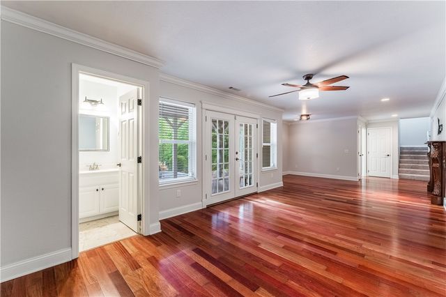 32 Latshaw Drive, Bella Vista, AR 72714