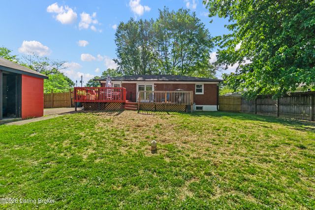 4318 Bayberry Dr, Louisville, KY 40216