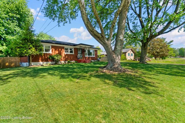 4318 Bayberry Dr, Louisville, KY 40216