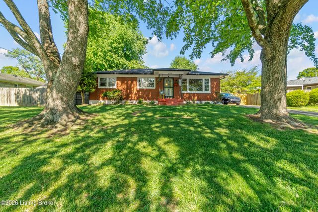4318 Bayberry Dr, Louisville, KY 40216