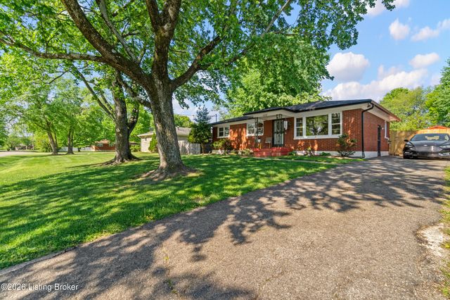 4318 Bayberry Dr, Louisville, KY 40216