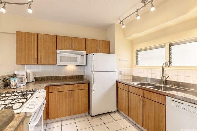 2161 Kalia Road 612, Honolulu, HI 96815