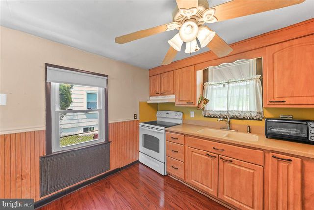 713 CHARLES ST, Coatesville, PA 19320