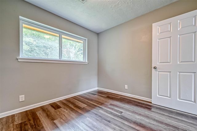 5606 Elm Springs Drive, Houston, TX 77048