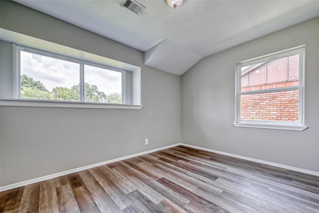 5606 Elm Springs Drive, Houston, TX 77048