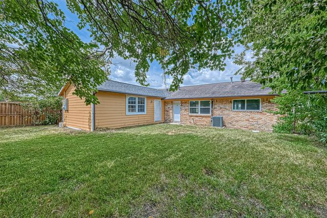 5606 Elm Springs Drive, Houston, TX 77048