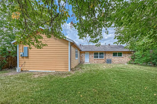 5606 Elm Springs Drive, Houston, TX 77048